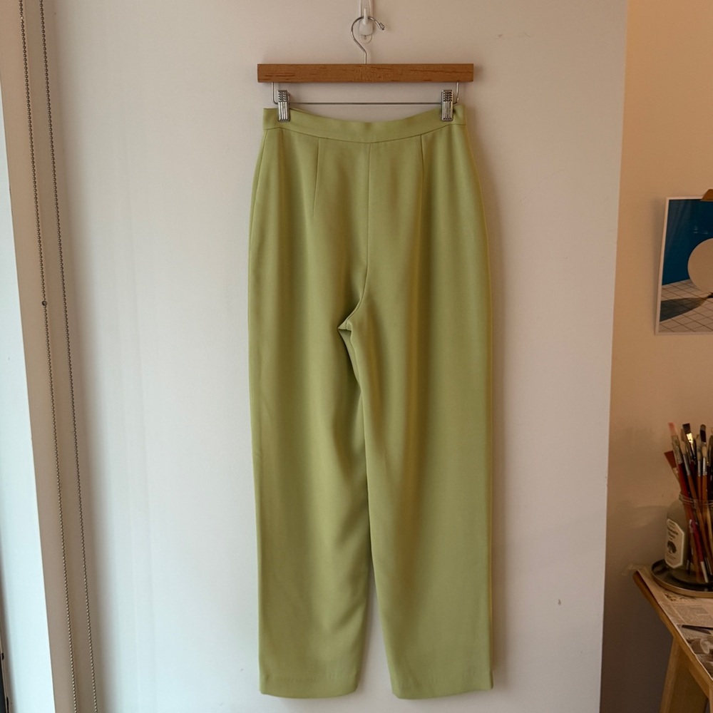 Chic Light Green High-Waisted Pants